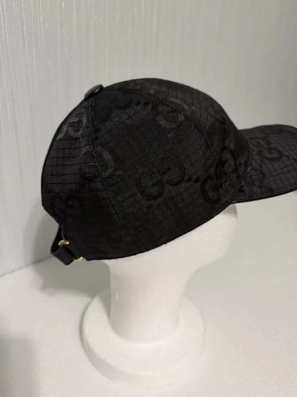 TUB black monogram